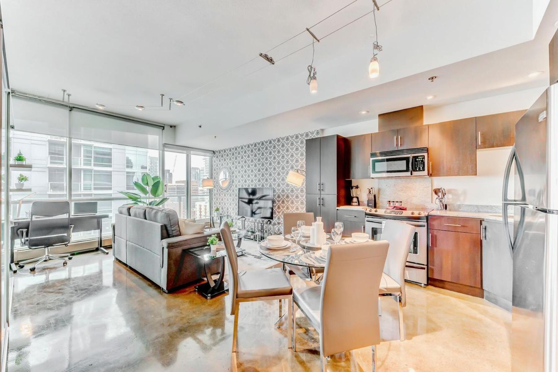 Luxury 2Br Condo - King Bed - Stunning City Views YYC Exteriér fotografie