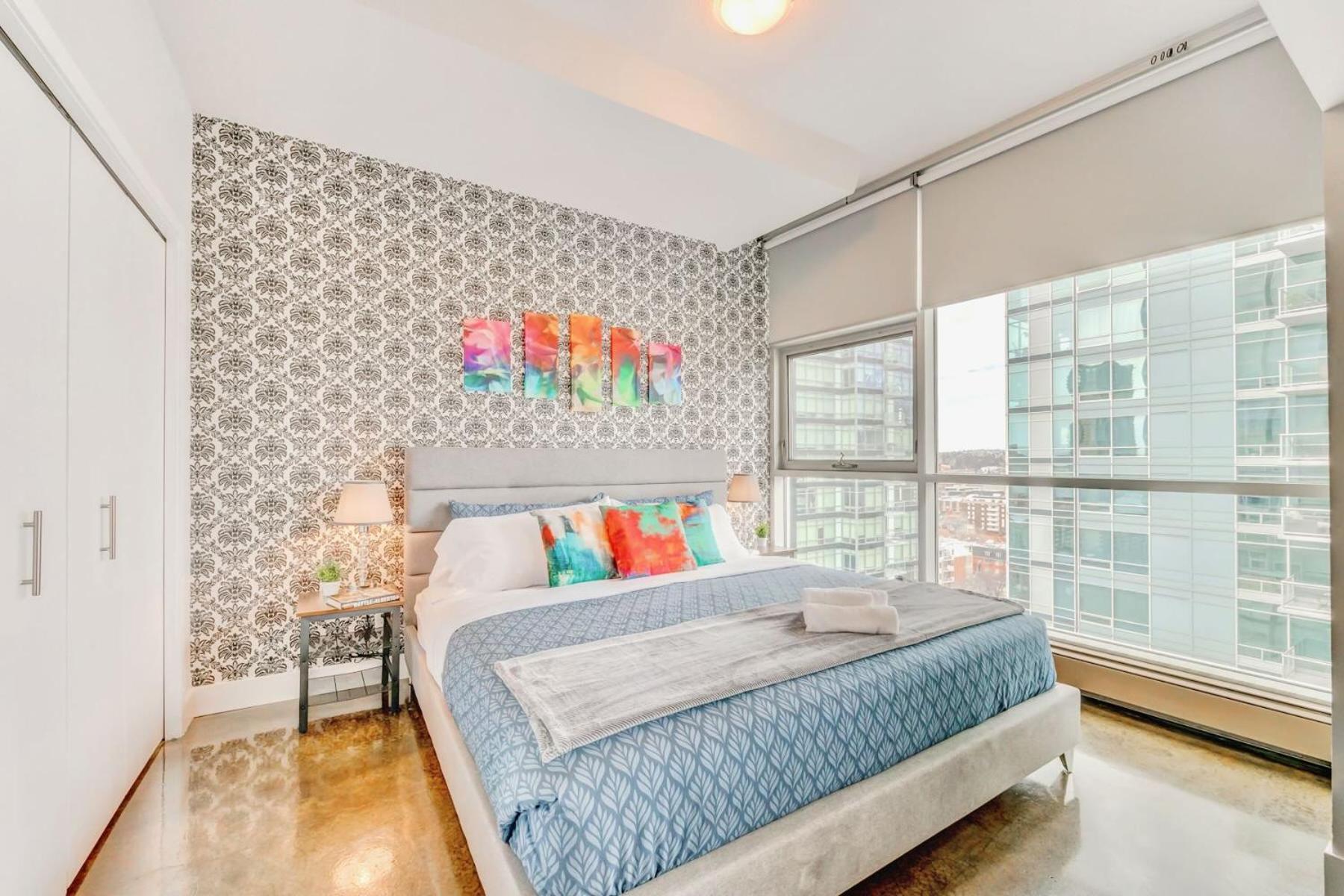 Luxury 2Br Condo - King Bed - Stunning City Views YYC Exteriér fotografie