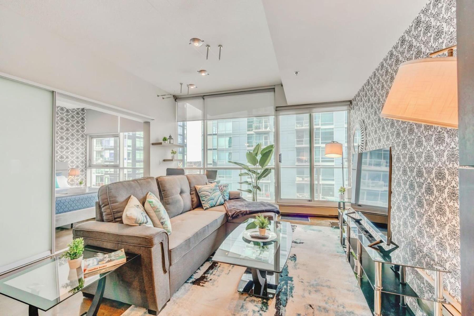 Luxury 2Br Condo - King Bed - Stunning City Views YYC Exteriér fotografie